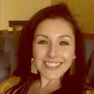 Meet your Posher, Claire